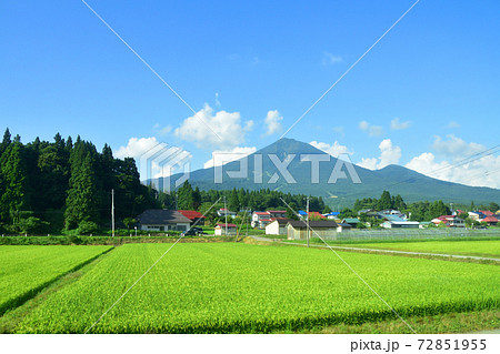 郡山駅から会津若松駅までの磐越西線車窓からの風景 郡山駅から会津若松駅までの磐越西線車窓からの風景 72851955
