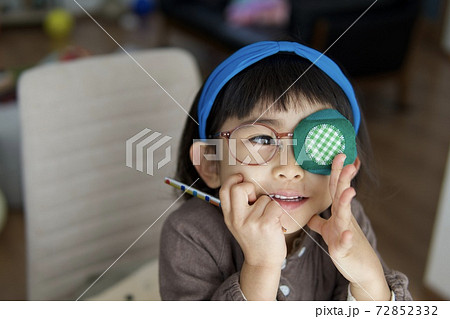 子供　弱視　アイパッチ 72852332