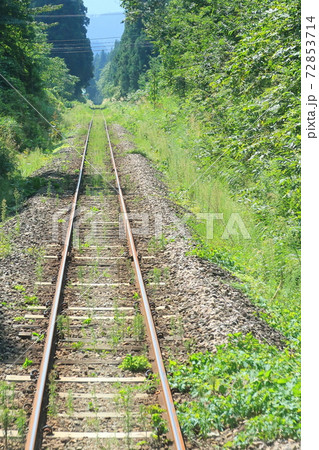 会津川口駅から会津駅までの只見線車窓からの風景 72853714