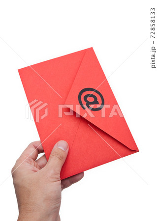 E-Mail E-Mail 72858133