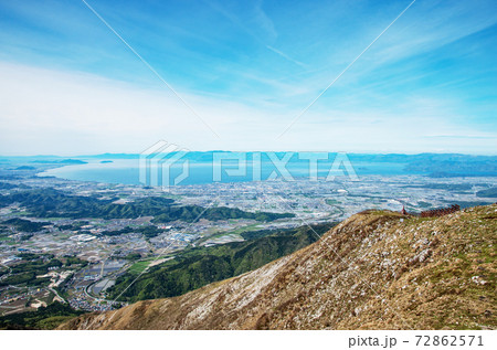 伊吹山ドライブウエイで山頂登山 72862571