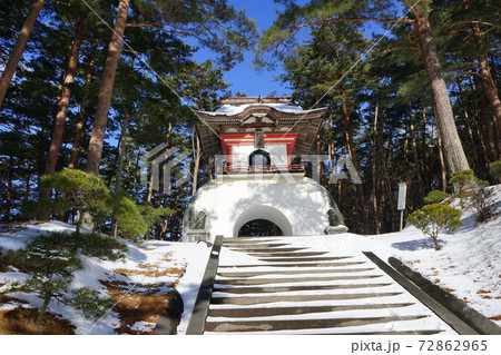 遠野の冬　福泉寺 72862965