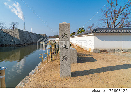 本丸門の外側(赤穂城跡) 本丸門の外側(赤穂城跡) 72863125