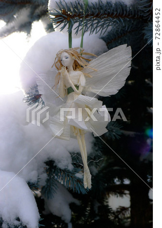 雪の花の妖精です 北の国の麓郷から冬の便りです の写真素材 雪の花の妖精です 北の国の麓郷から冬の便りです の写真素材