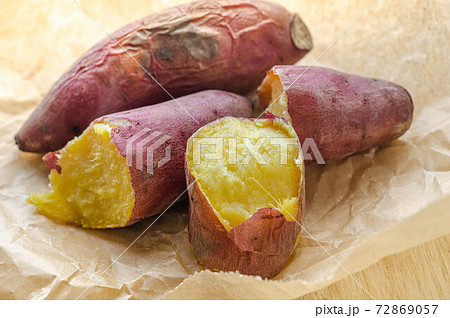 紅あずまの焼いも 72869057