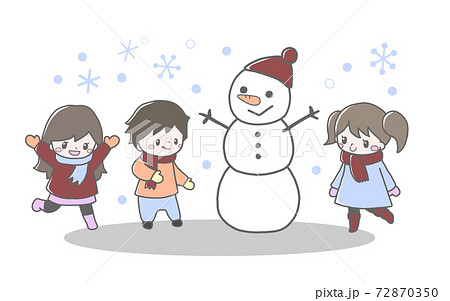 雪遊びをする冬の子ども達と雪だるまのかわいい手描き風イラストのイラスト素材