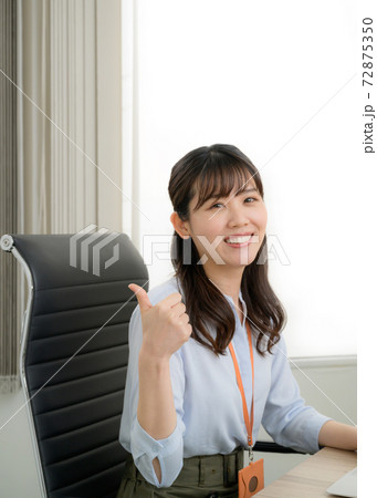 女性 ビジネス 女性 ビジネス 72875350