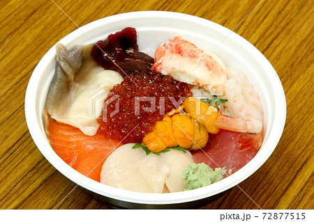 勝手丼　和商市場 72877515