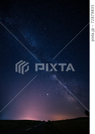 北海道・美瑛の星空・天の川 72879835