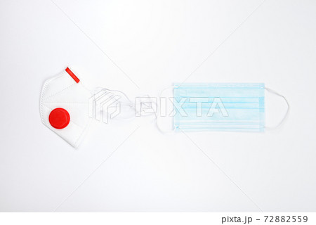 Disposable Particulate Valved Respirator FFP3. Protection against Covid-19, particles, gases. Fine dust medical mask FFP 3 with breathing valve 72882559