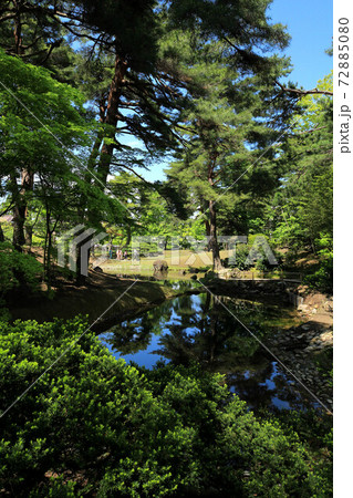 新緑の御薬園 72885080