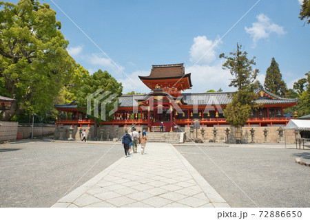 【京都府】5月・新緑時期の石清水八幡宮 72886650