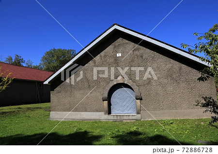 ニッカウヰスキー余市蒸留所・貯蔵倉庫（北海道余市町） 72886728