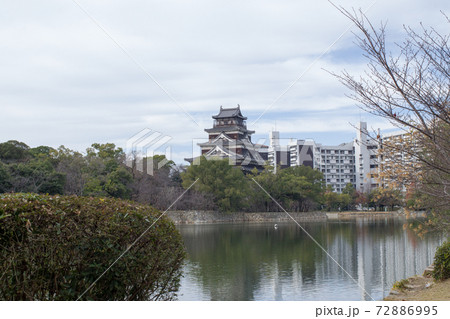 晩秋の広島城の景色 晩秋の広島城の景色 72886995