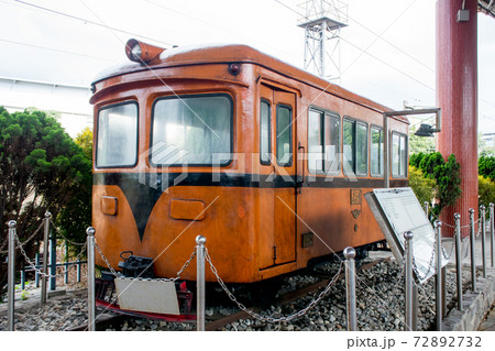 台湾 苗栗市(ミャオリー) 苗栗鉄道文物展示館 阿里山森林鉄道11403-5号内燃機関車 台湾 苗栗市(ミャオリー) 苗栗鉄道文物展示館 阿里山森林鉄道11403-5号内燃機関車 72892732
