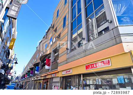自由が丘駅前風景 自由が丘駅前風景 72893987
