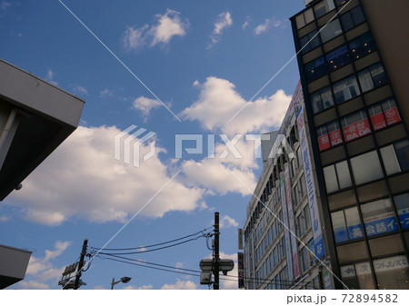 開業した天成園小田原駅前ホテルの窓からの景色の写真素材 7245