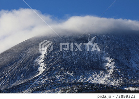 雪の　浅間山 72899323