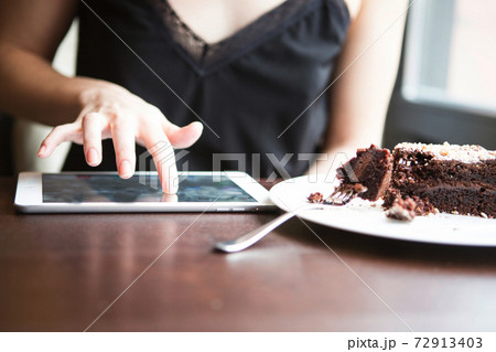 Still life photography images 72913403