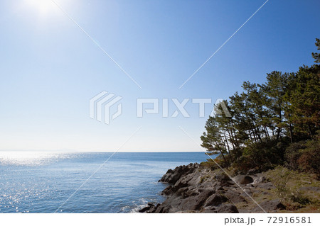 串木野市照島海岸の穏やかな海 72916581