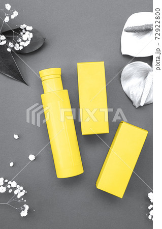 Colors of the year 2021: Ultimate Gray and Illuminating yellow concept Colors of the year 2021: Ultimate Gray and Illuminating yellow concept 72922800