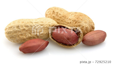 Peanut on white backgrounds. Peanut on white backgrounds. 72925210