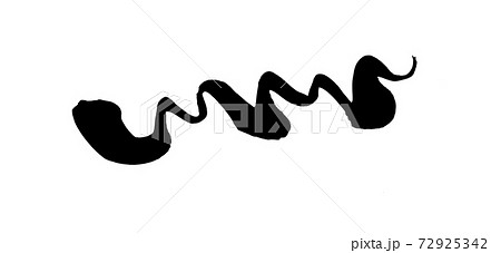 和風の背景素材の【アクセントのライン】　墨で描いた毛筆の線のイラスト 72925342