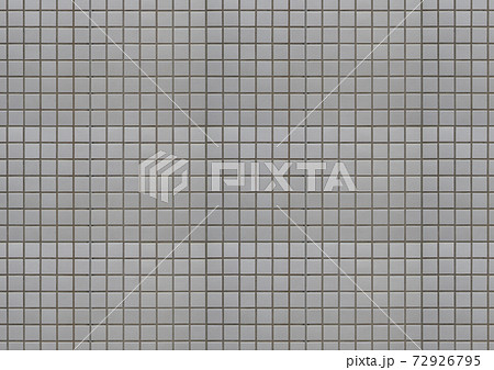 タイル張りの外壁（背景素材） 72926795