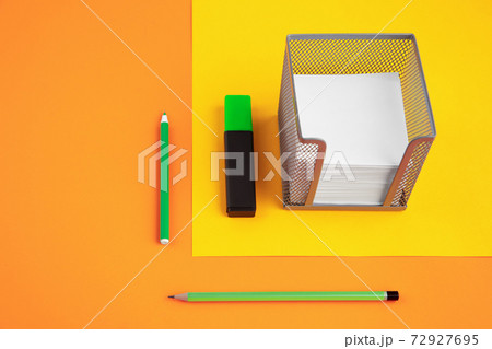 Stationery in bright pop colors with visual illusion effect, modern art 72927695