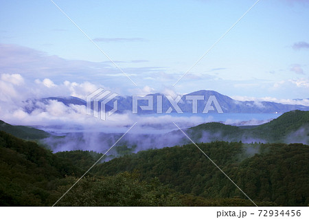 高台から見た田沢湖の全景 高台から見た田沢湖の全景 72934456