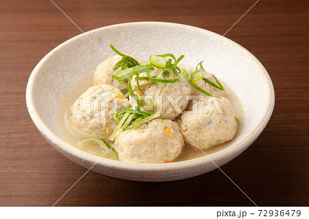 鶏だんごの煮物 72936479