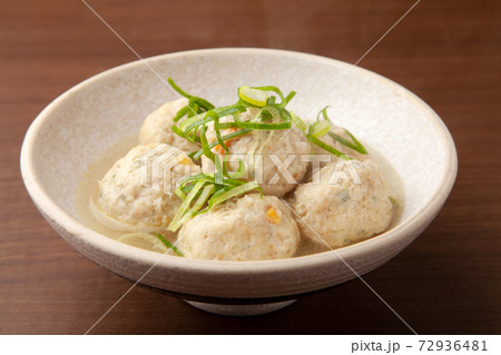 鶏だんごの煮物 鶏だんごの煮物 72936481