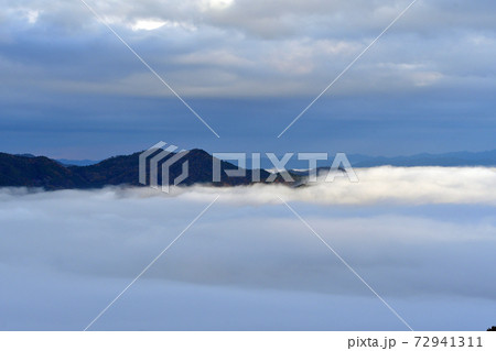 雲海イメージ　霧の都　かめおか霧のテラスの絶景 72941311