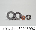 機械部品　ベアリング　軸受　歯車　ギア 72943998