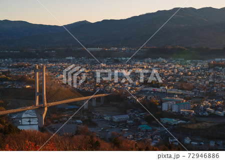 夜明け・埼玉県秩父市秩父ミューズパーク展望台から撮影 夜明け・埼玉県秩父市秩父ミューズパーク展望台から撮影 72946886