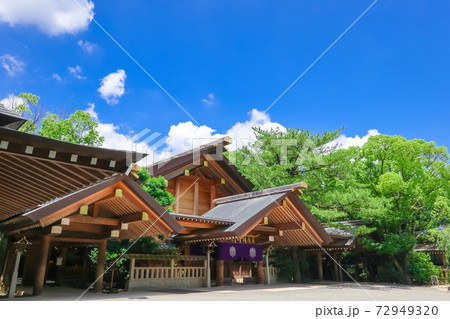 熱田大神を祀る、熱田神宮の神楽殿〈愛知県名古屋市〉 72949320