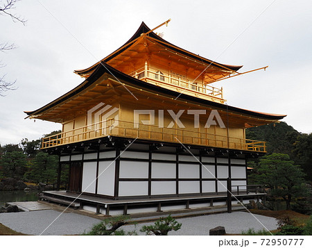 冬の金閣寺 こけらぶき屋根のふき替え終了 冬の金閣寺 こけらぶき屋根のふき替え終了 72950777