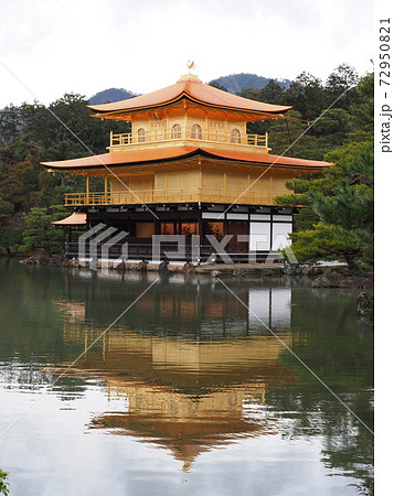 冬の金閣寺 こけらぶき屋根のふき替え終了 冬の金閣寺 こけらぶき屋根のふき替え終了 72950821
