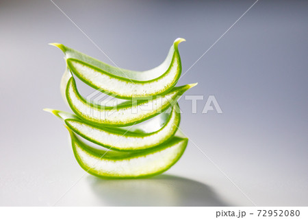 アロエの断面イメージ 72952080