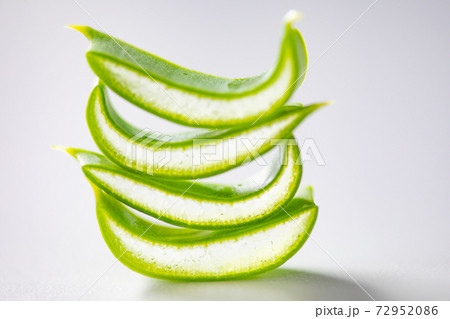 アロエの断面イメージ 72952086