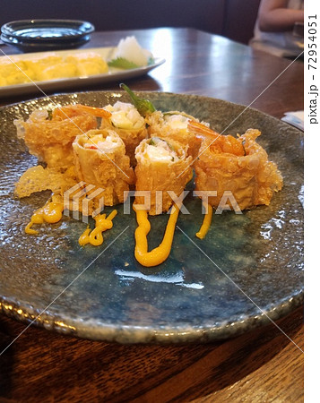 海老の湯葉巻き揚げ 72954051