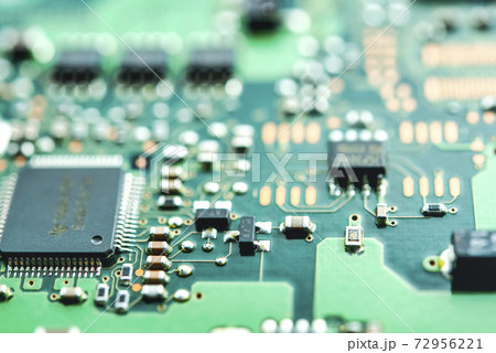 IT機器 プリント基盤のクローズアップ IT機器 プリント基盤のクローズアップ 72956221