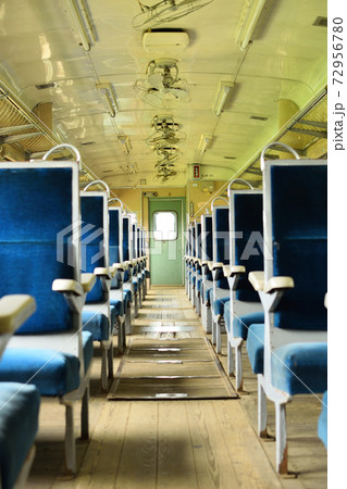 幸福駅プラットフォームにある、旧国鉄広尾線車両内 72956780