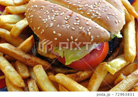 cheeseburger and chips cheeseburger and chips 72963831