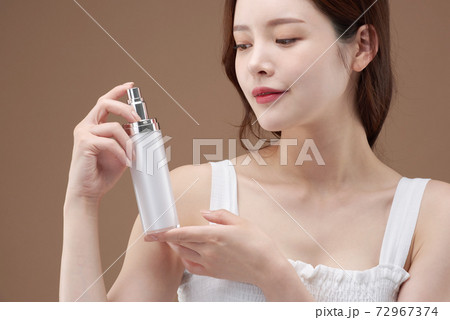 ビューティー 女性 女 72967374