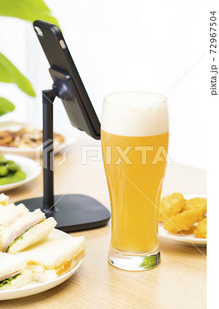 スマホでリモート飲み会 スマホでリモート飲み会 72967504