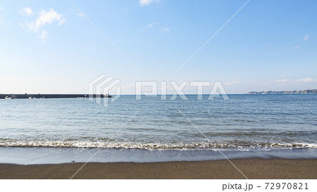 湘南三浦半島の神奈川県三浦市三戸浜の静かすぎる冬 72970821