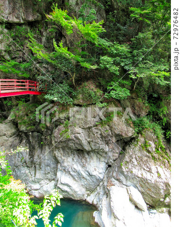岩戸温泉付近の眺め・四国・貞光川・徳島県美馬郡つるぎ町(7) 岩戸温泉付近の眺め・四国・貞光川・徳島県美馬郡つるぎ町(7) 72976482