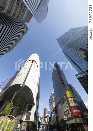 東梅田のビル群 東梅田のビル群 72979783