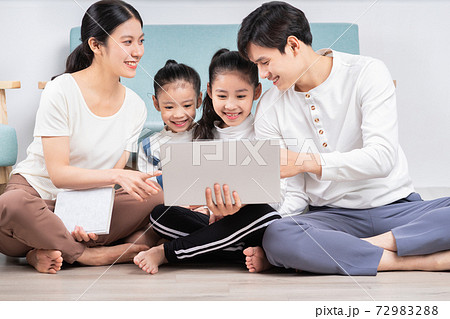 Family at home 72983288